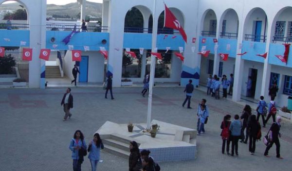 Tunisie : Un certificat national pour les candidats au concours d’accès aux collèges pilotes comportant les notes et la moyenne générale
