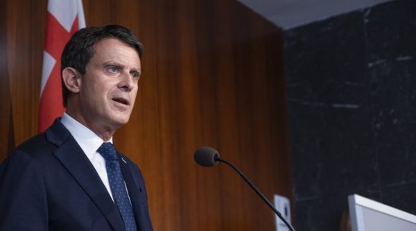 Espagne: Manuel Valls traite d'«irresponsables» ses anciens alliés