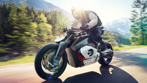 Ceci n’est pas une Batmoto : BMW dévoile son nouveau concept de moto électrique futuriste