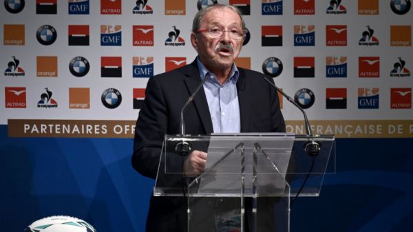 Le XV de France lance sa préparation au Mondial sans certitudes