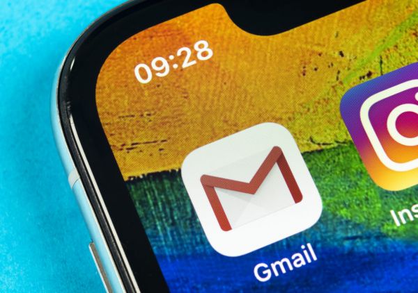 Gmail se pare d’un mode sombre