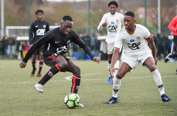 Mercato : Raphaël Nya quitte le PSG et file à Wolverhampton