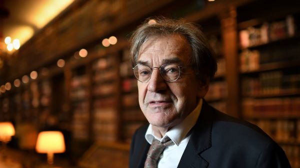 Injures antisémites envers Alain Finkielkraut en marge d'une manifestation des Gilets jaunes : l'auteur condamné à deux mois de prison avec sursis