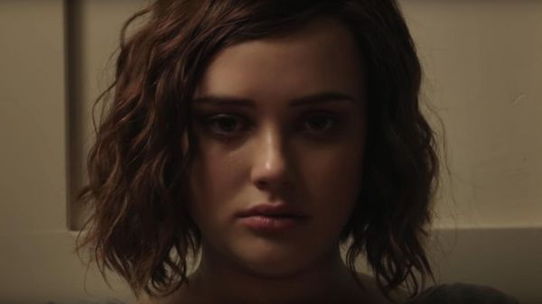 "13 Reasons Why" : fallait-il supprimer la scène du suicide de l'héroïne de la série Netflix ?