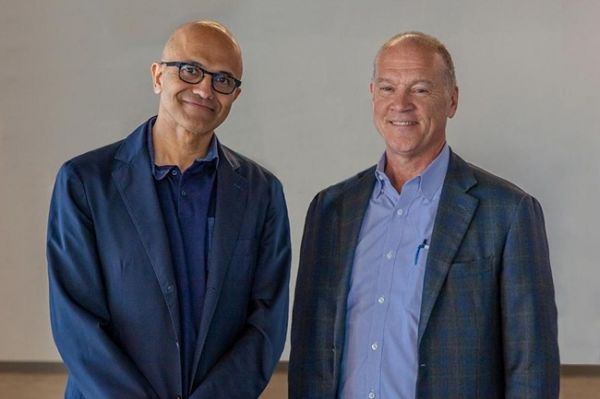 Alliance technologique tous azimuts entre AT&T, IBM et Microsoft