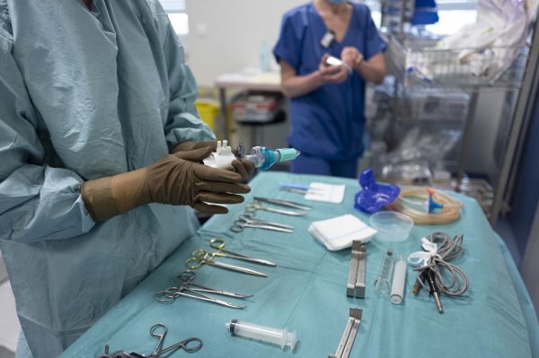 Mal diagnostiquée, elle subit une double mastectomie et une chimiothérapie par erreur