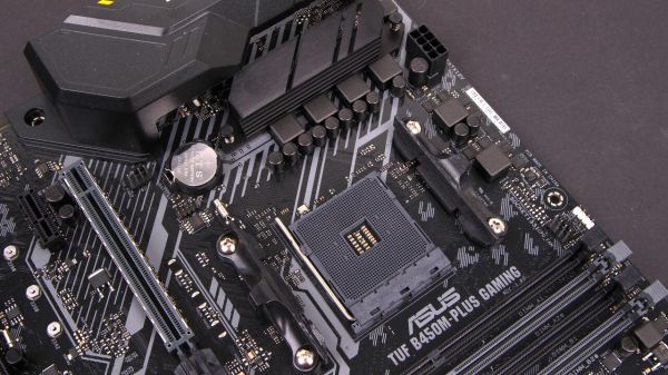 Les cartes mères Asus AM4 séries 300 et 400 désormais compatibles Ryzen 3000