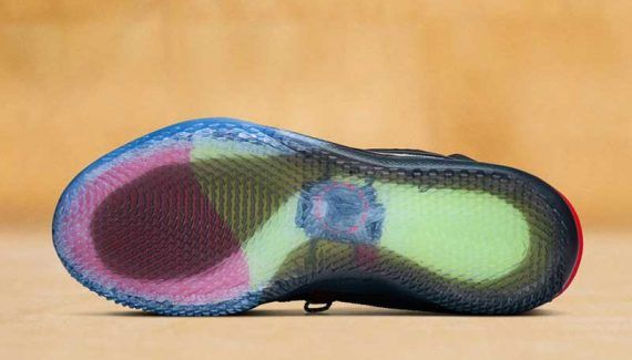 Nike : la nouvelle Kobe AD NXT sans lacets sera disponible le 24 août