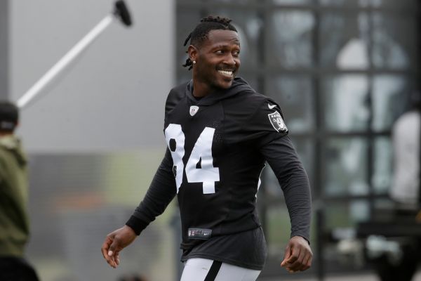 Raiders: Antonio Brown rejoint ses coéquipiers