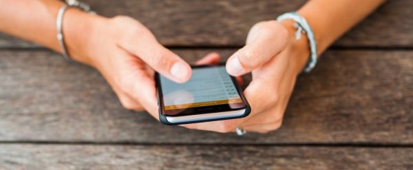 Facebook embauche des journalistes pour son espace «Actualités»