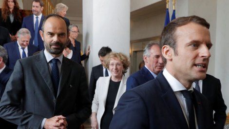 La cote de popularité du couple exécutif stagne