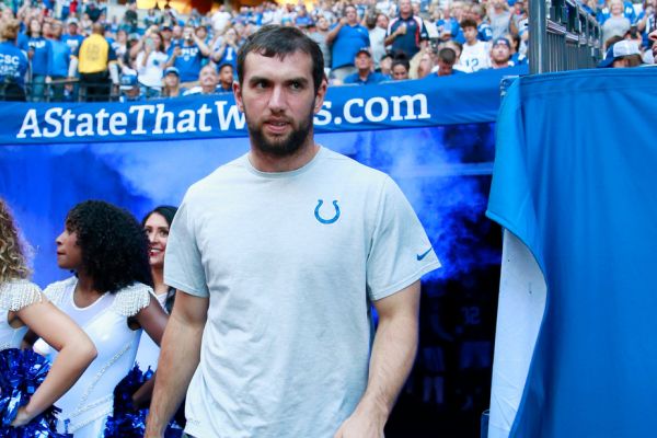 Le quart-arrière Andrew Luck prend sa retraite à 29 ans