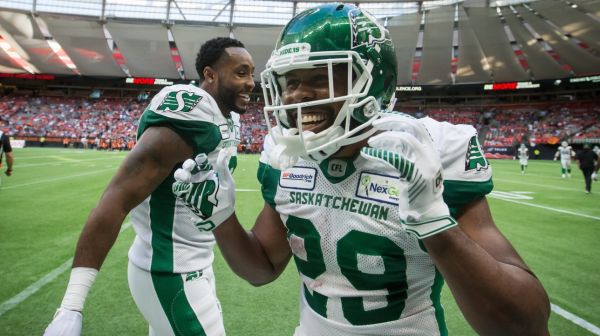 Les Roughriders écrasent le Rouge et Noir