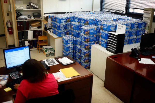 Newark, NJ – Eau potable contaminée par le plomb : les autorités locales traînées en justice par NRDC