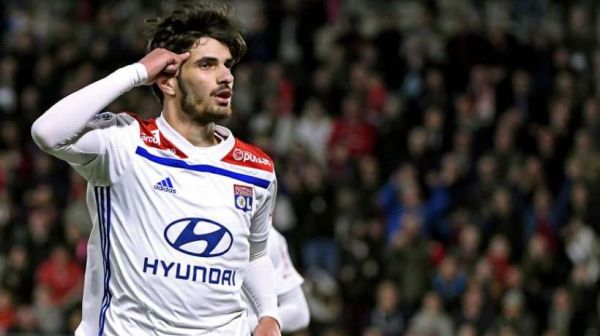 OL : Martin Terrier, première victime du sytème de Sylvinho ?