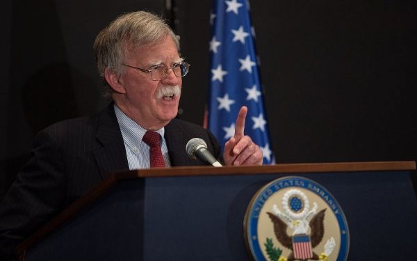 Donald Trump limoge John Bolton