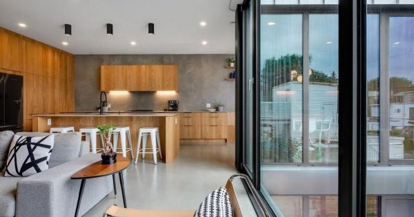 L'architecture luxueuse de cette maison à vendre dans Rosemont vous chavirera