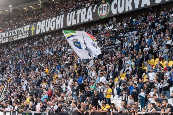 Foot - ITA - Serie A : arrestations de chefs « Ultras » de la Juventus Turin