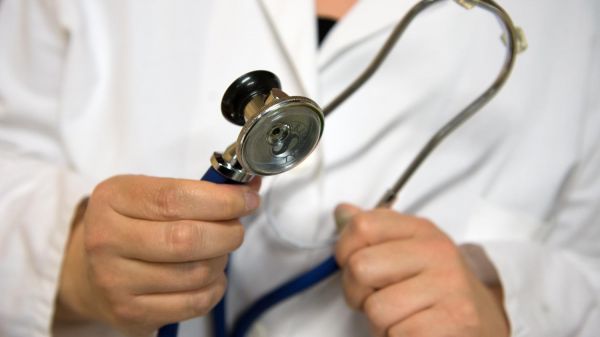 VIDEO. Santé : la France manque désespérément de médecins