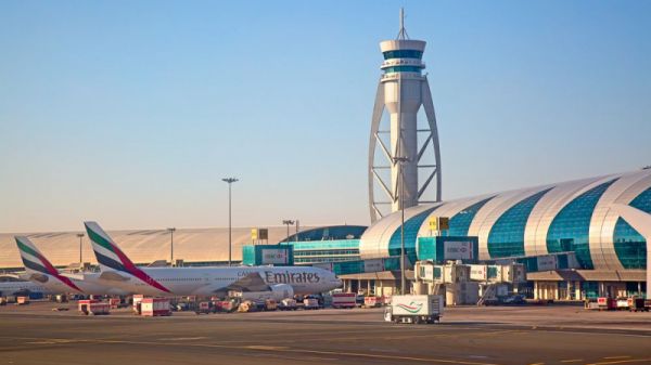 Dubaï: des vols interrompus en raison d'une activité suspecte de drone