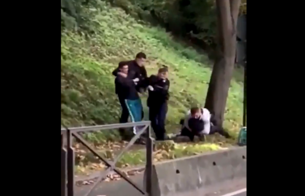 Vidéo : l'interpellation musclée d'un adolescent à vélo à Ivry-sur-Seine