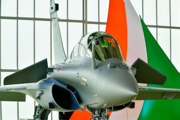 La Force aérienne indienne réceptionne son premier Rafale DH