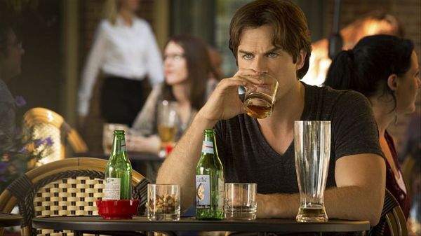 Comment les fans de Damon sur Twitter ont influencé Vampire Diaries !