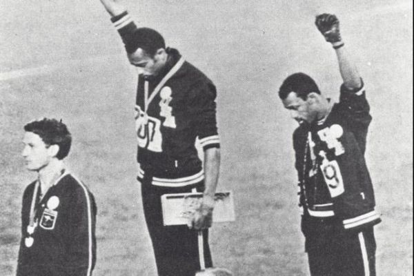 Athlé - JO - Peter Norman, soutien des Black Power aux JO 68, a sa statue