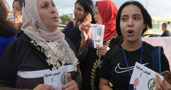 Tunisie : vers une victoire en demi-teinte d'un parti islamiste au parlement