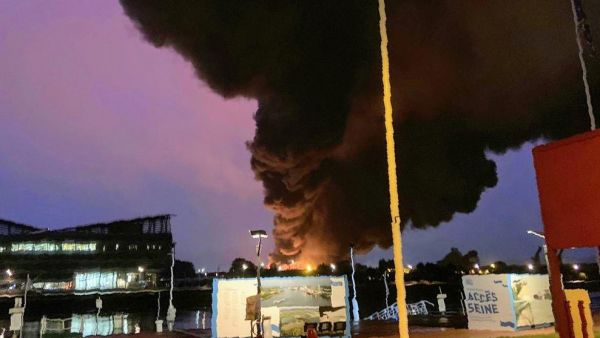 franceinfo junior. Que sait-on de l'incendie de l'usine Lubrizol à Rouen ?