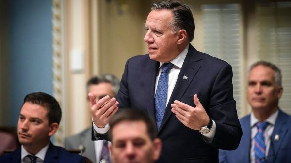 Uber est «bon pour l'environnement», dit Legault