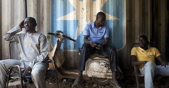À Bamako, on adule la Vespa