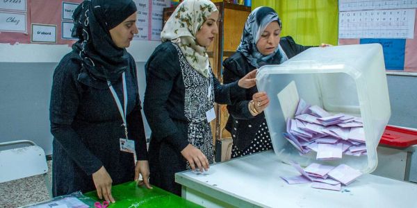 Fermeture des bureaux de vote dans tous le pays