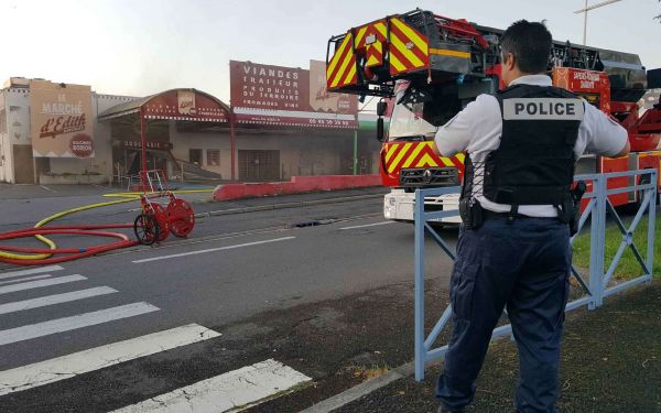 Le local technique du Marché d'Edith prend feu dans le quartier Saint-Cybard