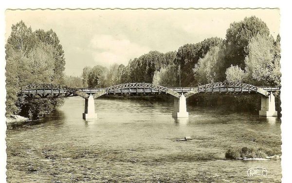 Chabanais: Du chemin des écoliers à la passerelle Jean-Moulin