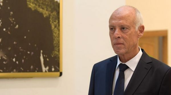 Présidentielle en Tunisie : le juriste Kais Saied très largement élu selon les premiers sondages