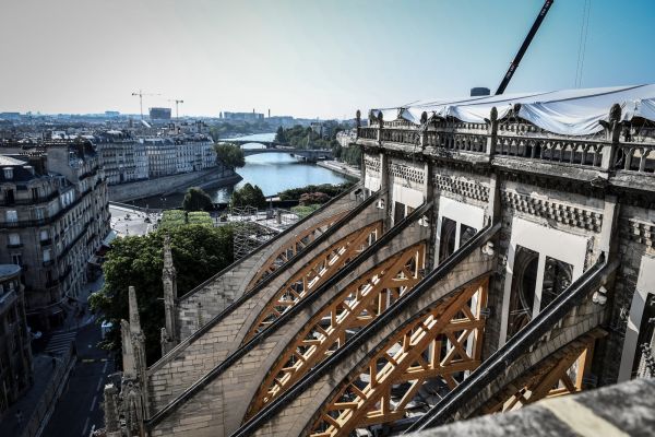 Notre-Dame: six mois après, une reconstruction toujours en question