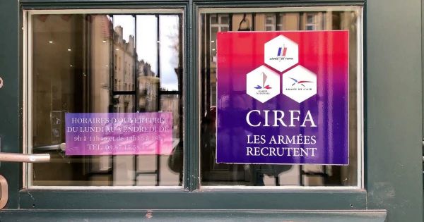 Harcèlement sexuel : "L'armée ne nous soutient pas", témoigne une militaire victime