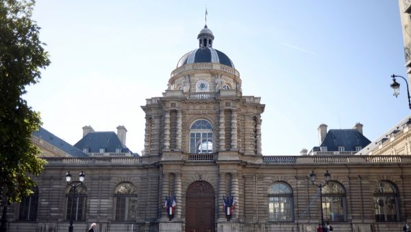 Loi engagement et proximité : les principaux apports du Sénat