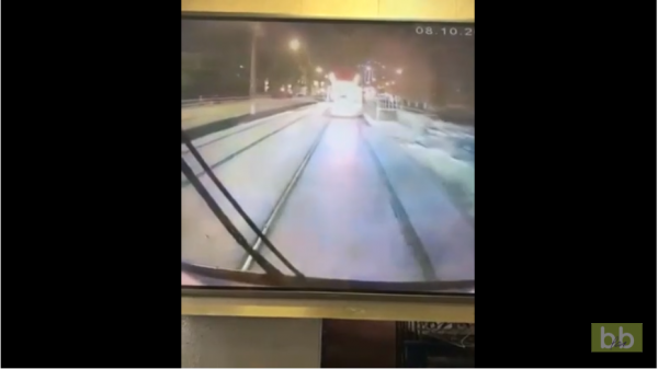 Une conductrice de tramway envoie un texto et percute un autre tramway