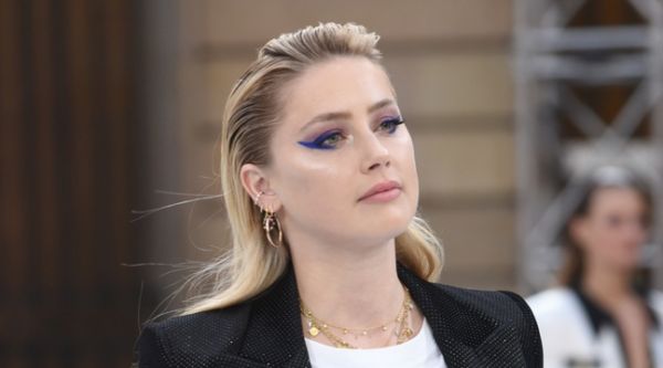 VIDEO. Amber Heard dénonce la politique de nudité d'Instagram avec une photo topless de Jason Momoa