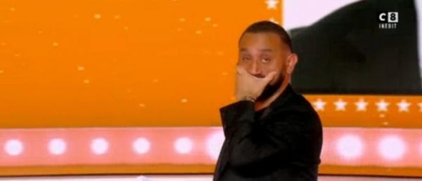 Hanouna obligé de s'excuser après une blague salace de Baffie sur les Macron (Vidéo)
