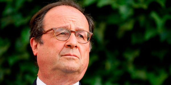 François Hollande : « Instaurer un véritable régime présidentiel, avec un Parlement plus fort »