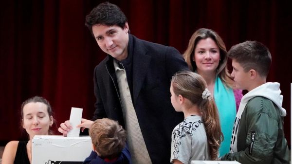 Canada : les libéraux de Justin Trudeau en tête des législatives mais sans majorité absolue