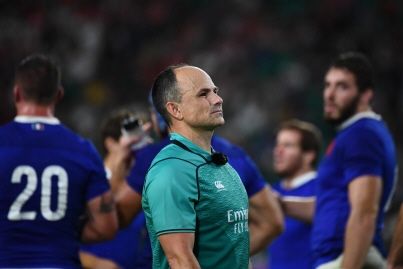 Photo polémique : l'arbitre de Galles-France s'excuse
