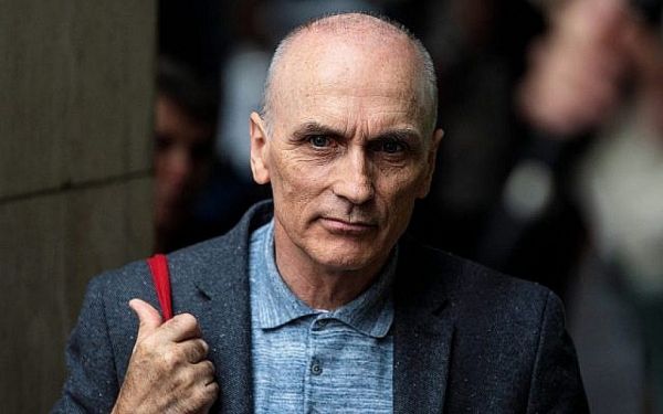 Antisémitisme : interdit d’élections, un allié de Corbyn quitte le Labour