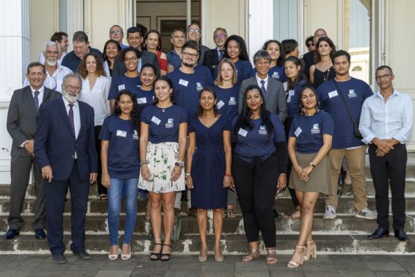 Le Département, le CNARM et France Volontaires signent une convention de partenariat