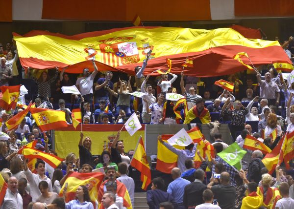 Espagne: Vox dans toutes les têtes au dernier jour de campagne