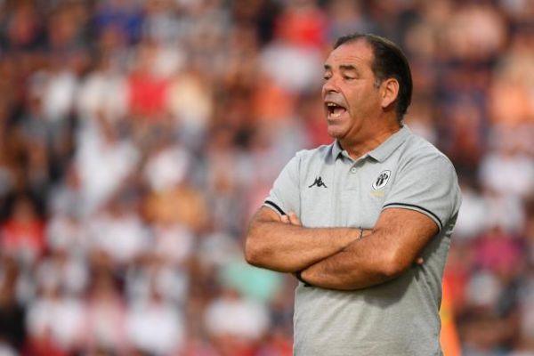 Foot - L1 - Angers - Angers : Stéphane Moulin déplore « un manque de respect » envers ses joueurs