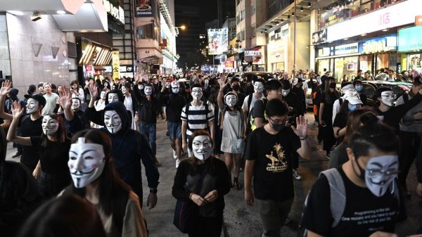 Pourquoi la contestation ne faiblit pas à Hong Kong